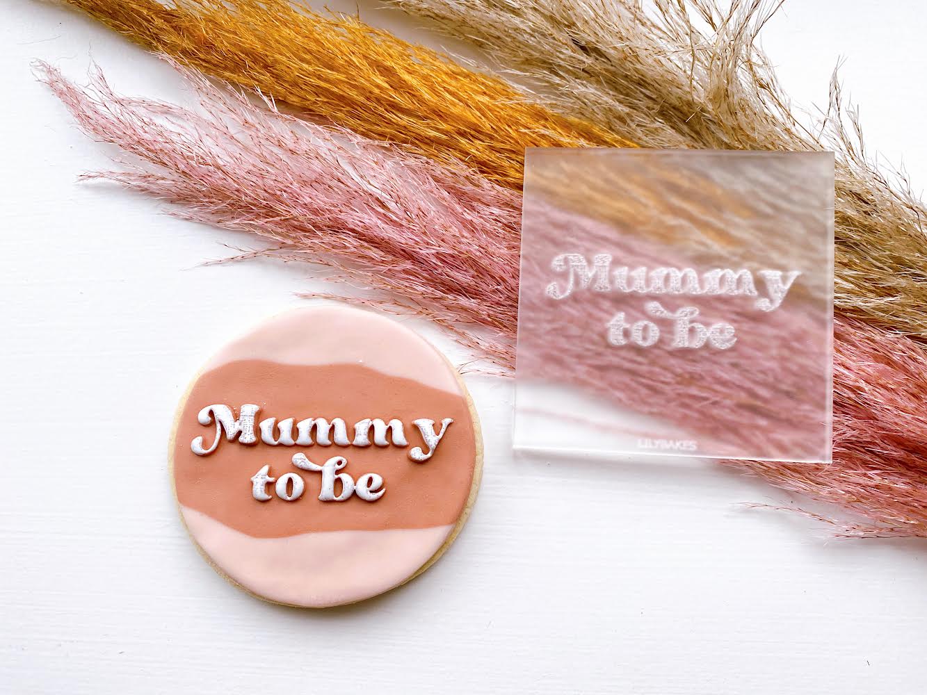 Mum/Mummy to be/Nan/Auntie etc retro embosser
