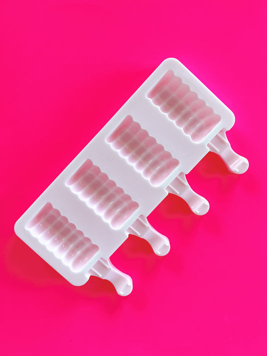 Twister cakesicle mould