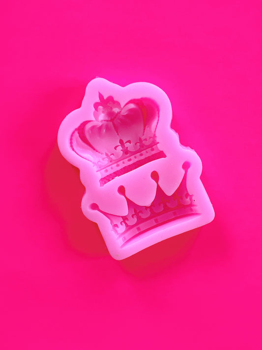 2 crowns mould