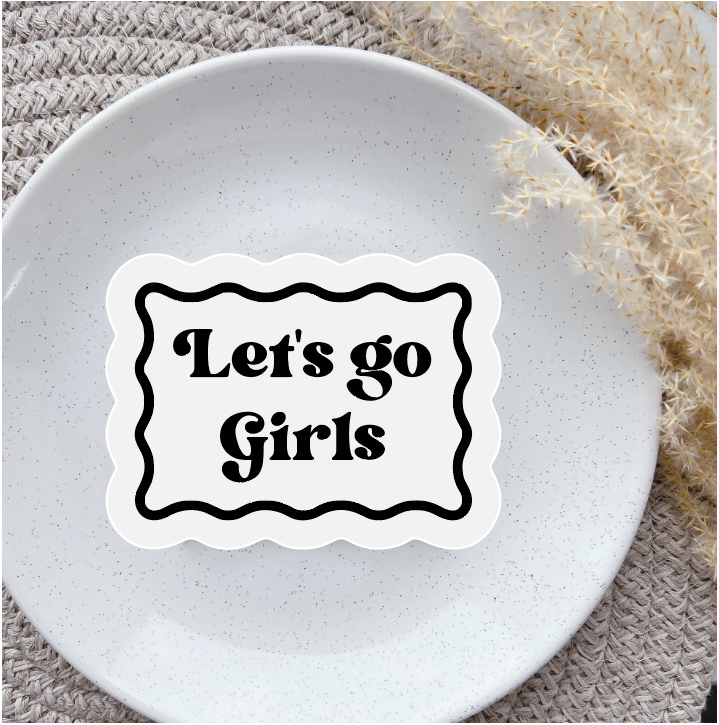 Let's go Girls Wavy Border embosser and matching cutter