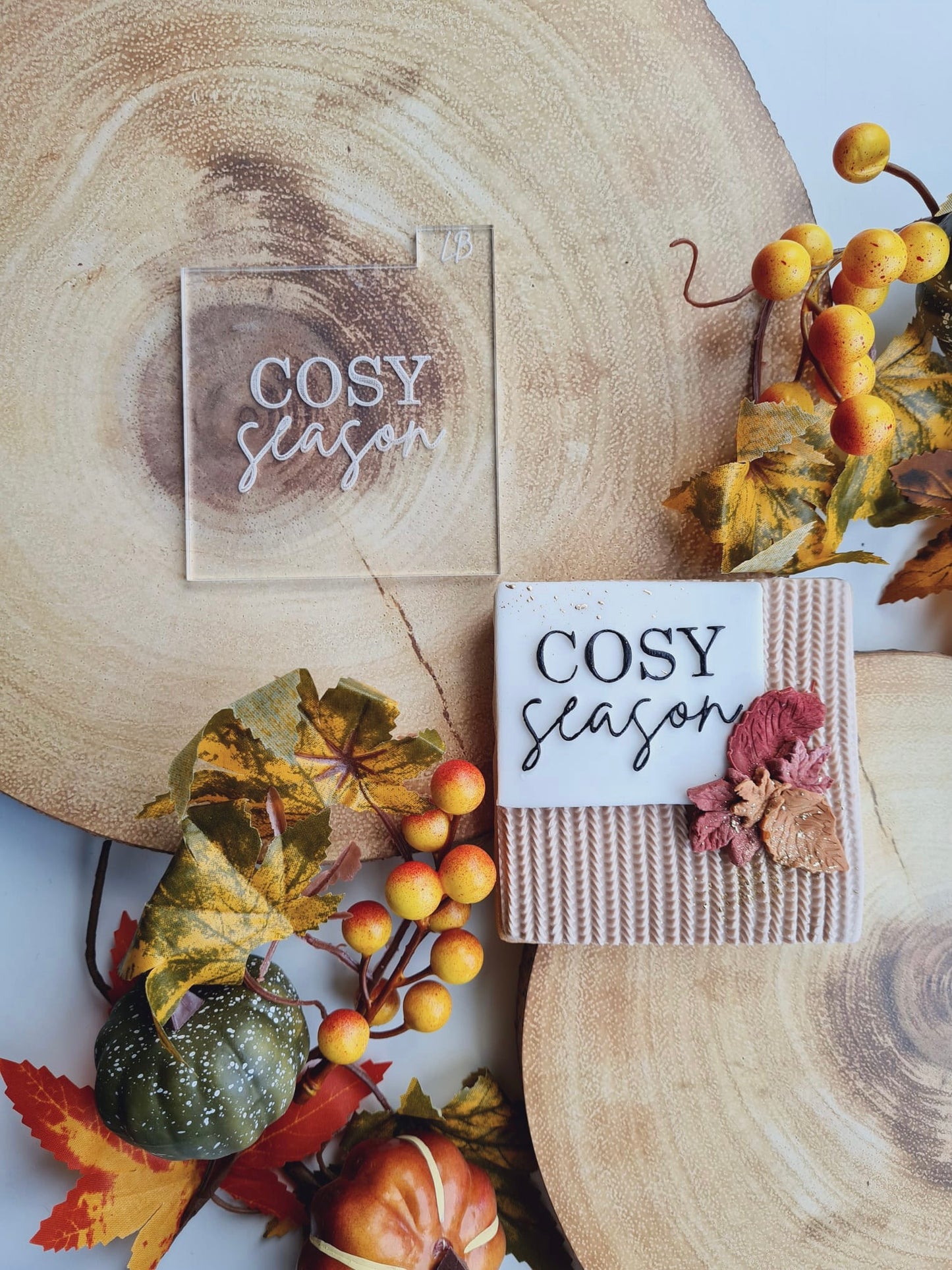 Cosy Season Embosser