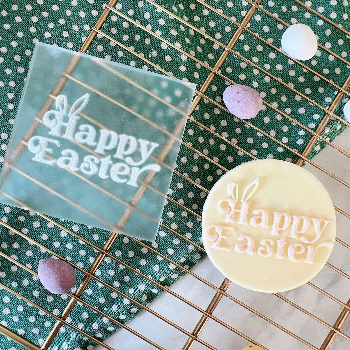 Happy Easter Retro embosser